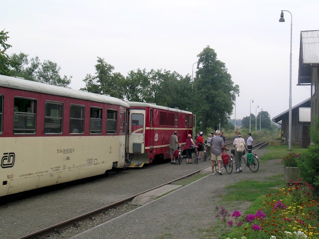 Und in wenigen Kilometer erreichen wir den Bahnhof Osoblaha / Hotzenplotz wo eine abenteuerliche Fahrt mit der Schmalspurbahn beginnt.